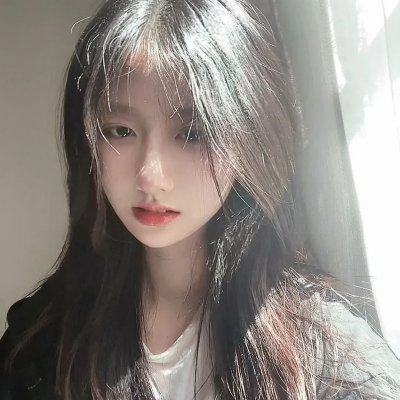 51黑料 - 某女星被曝前往韩国整容，前后对比惊人